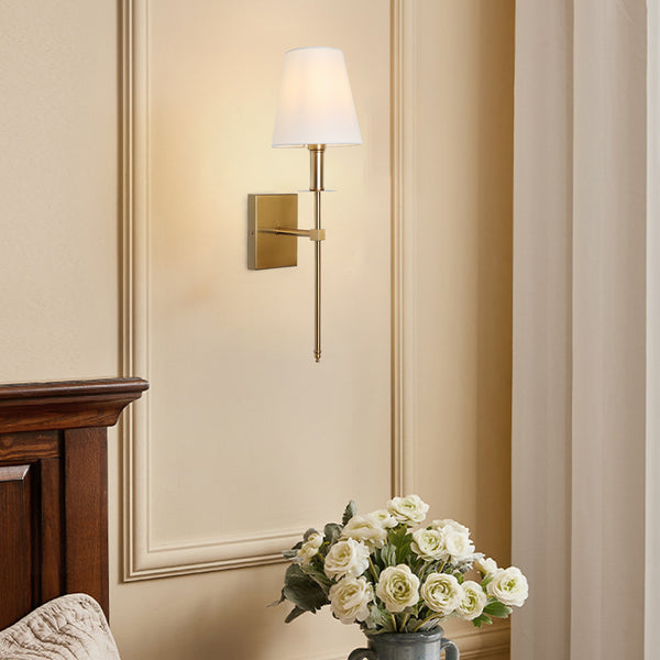 Garanoir wall sconce, Gold