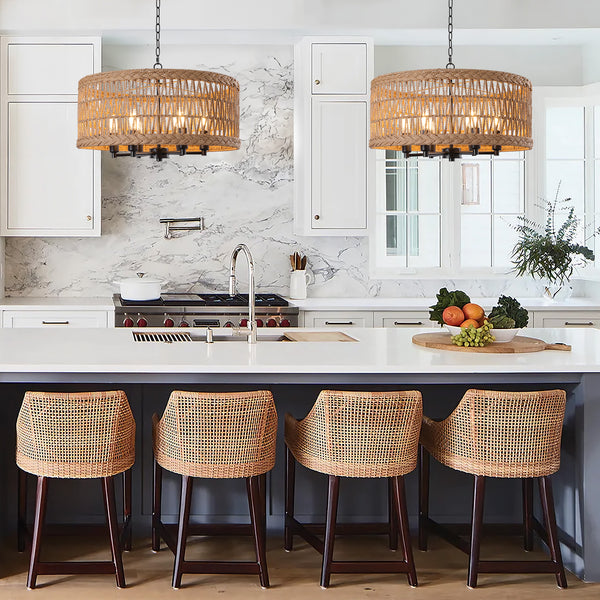 Lipovina chandelier light, Black