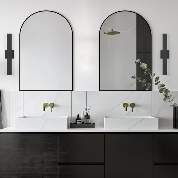 Piros outdoor wall light, 23 inch