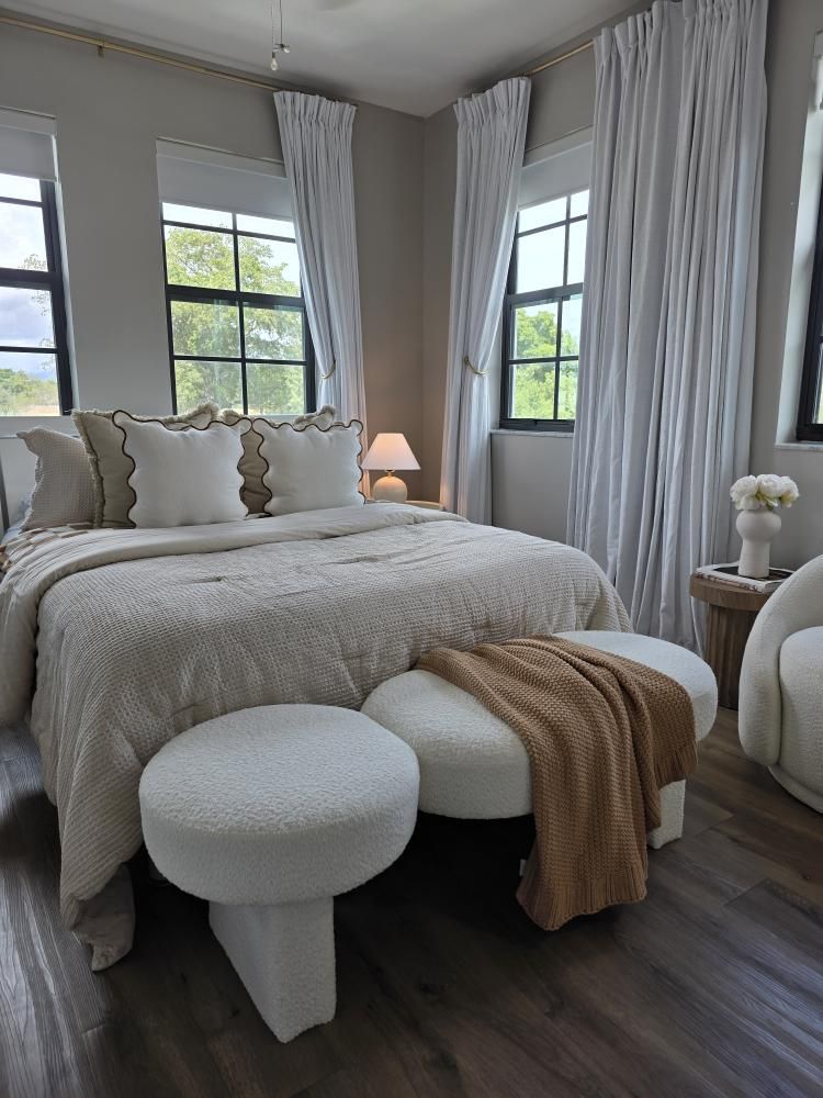 Astin Bench Ugc Image 1