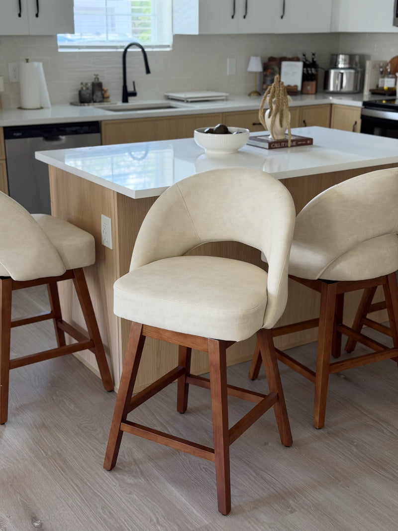 Chatusii Counter Stool Ugc Image 2