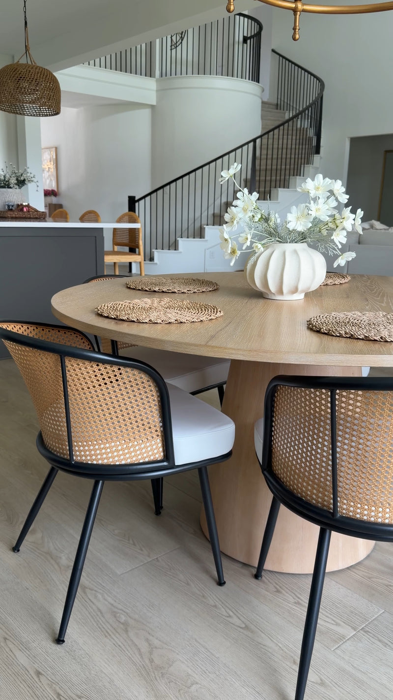 Lagrein Dining Chair Ugc Image 1