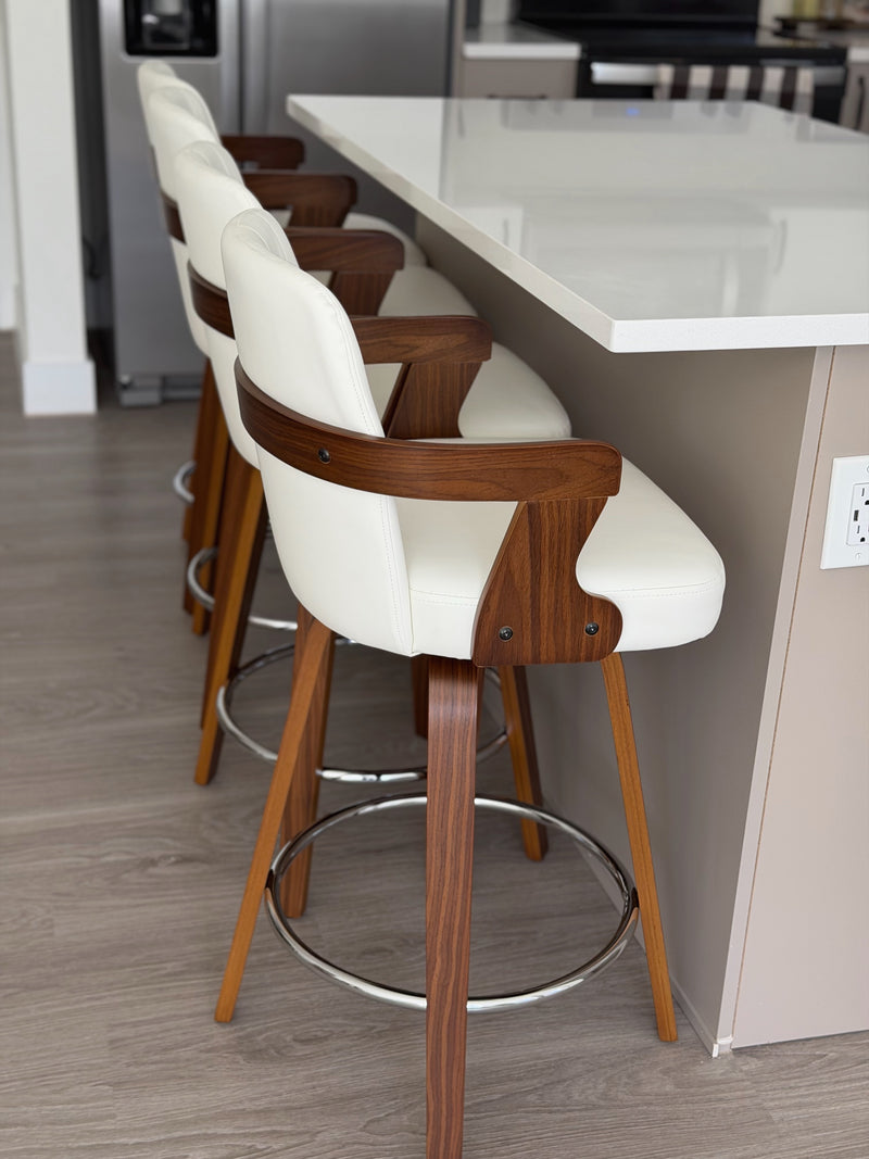 Zelen Bar Stool Ugc Image 3